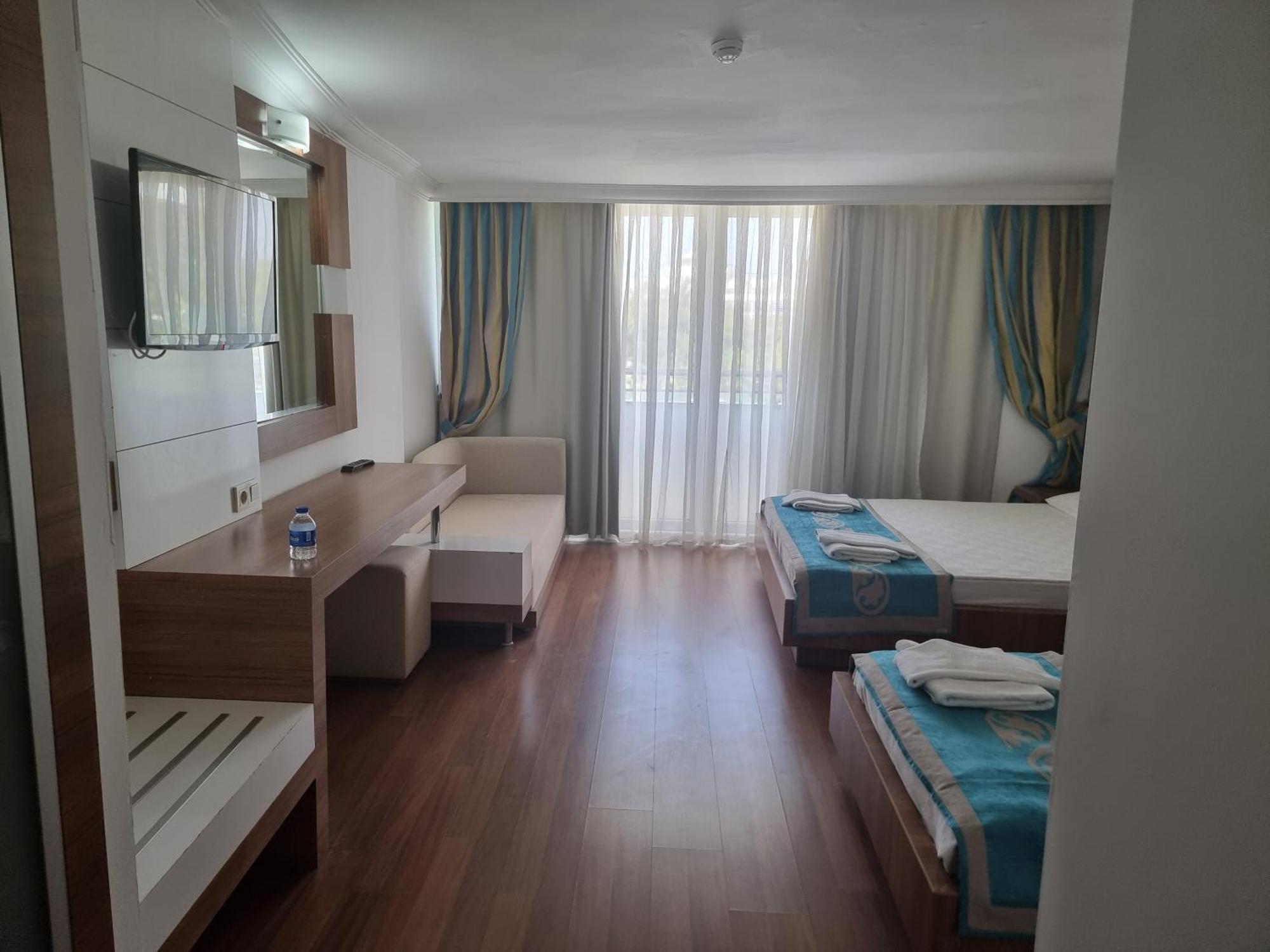 Luca Beach Hotel Сиде Екстериор снимка